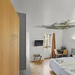 Szálloda De La Poste 3*
